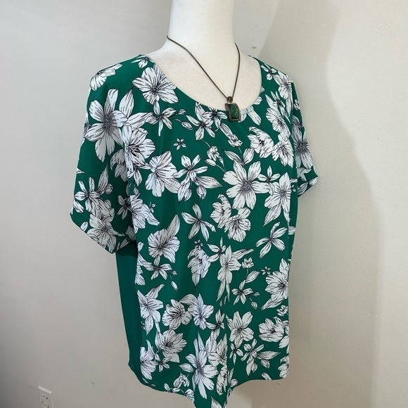 Attention sz med top mix media grass green with white - Picture 5 of 13